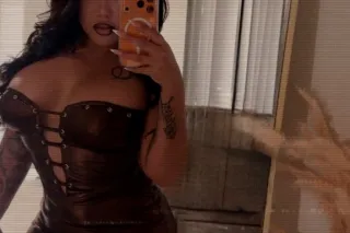 NEW BABE IN TOWN - Image 4