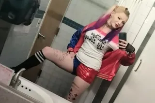 -Harley Quinn - Image 1