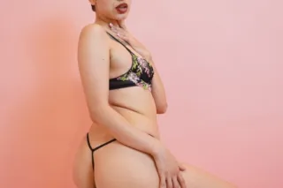 CALI'S FAVORITE GIRL IS BACK IN TOWN - Image 2